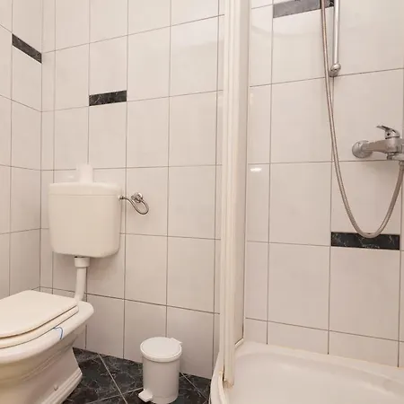 Apartman Marnika شقة زادار